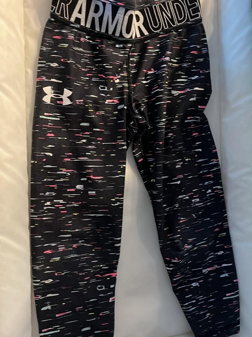 Under Armour Girls' Black Printed Compression Leggings